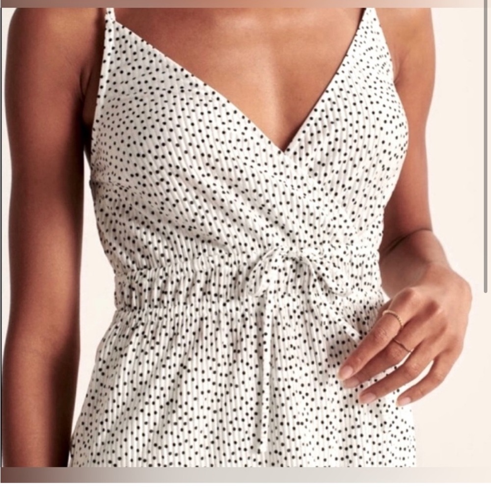 NWOT Abercrombie Tank